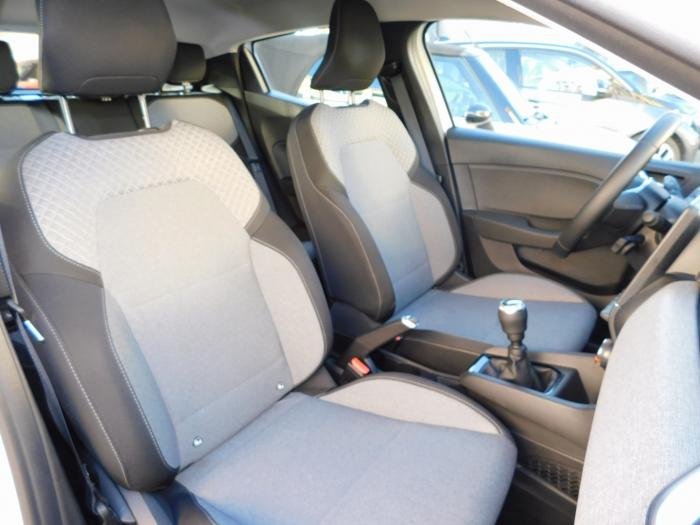 Renault Clio - Photo 18