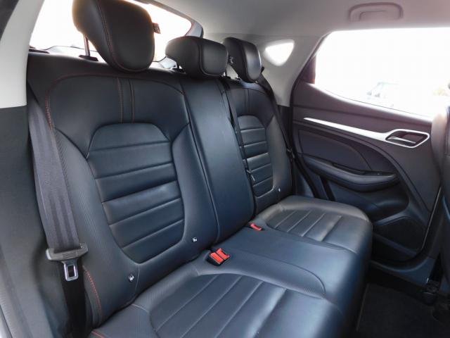 MG ZS - Photo 16