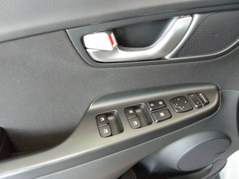 Hyundai Kona - Photo 25