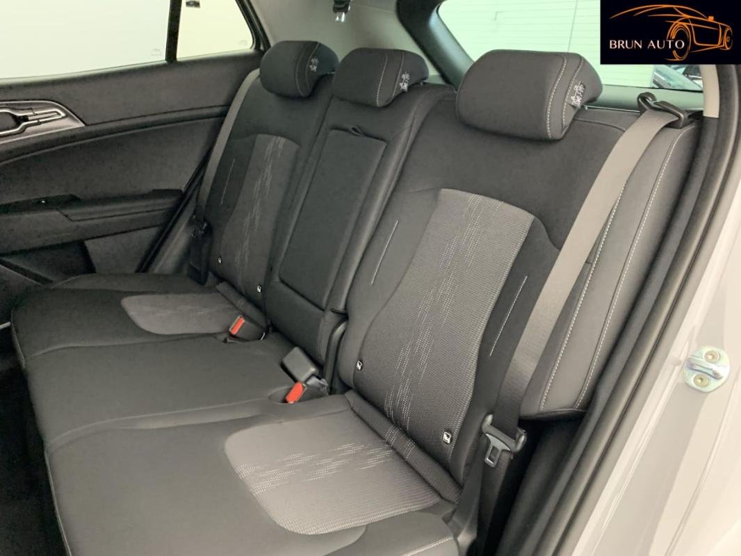 Kia Sportage - Photo 19