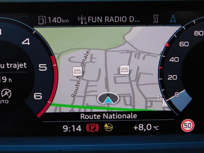 Audi Q3 - Photo 11