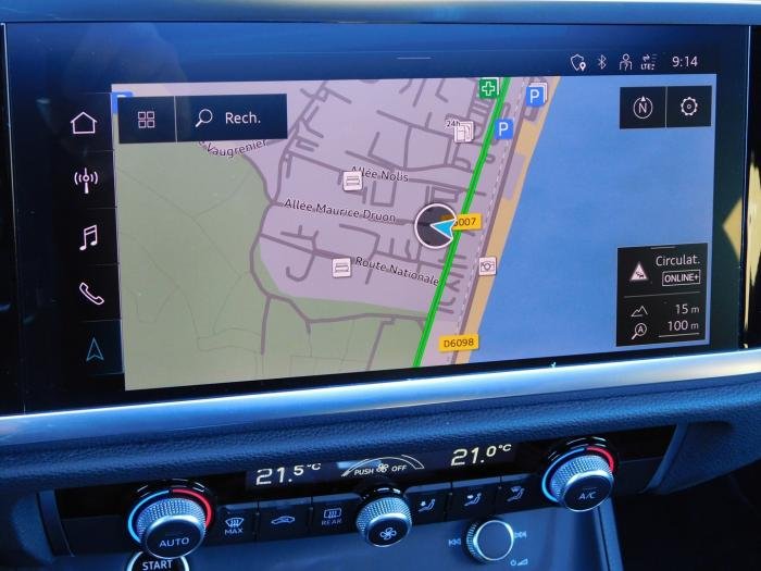 Audi Q3 - Photo 10