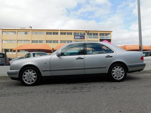 Mercedes Classe E - Photo 9