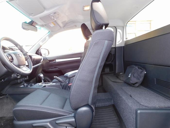 Toyota Hilux - Photo 11