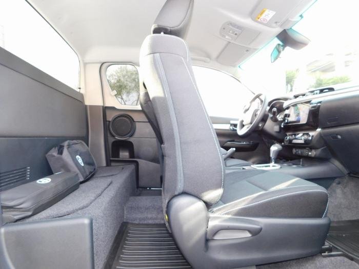 Toyota Hilux - Photo 13