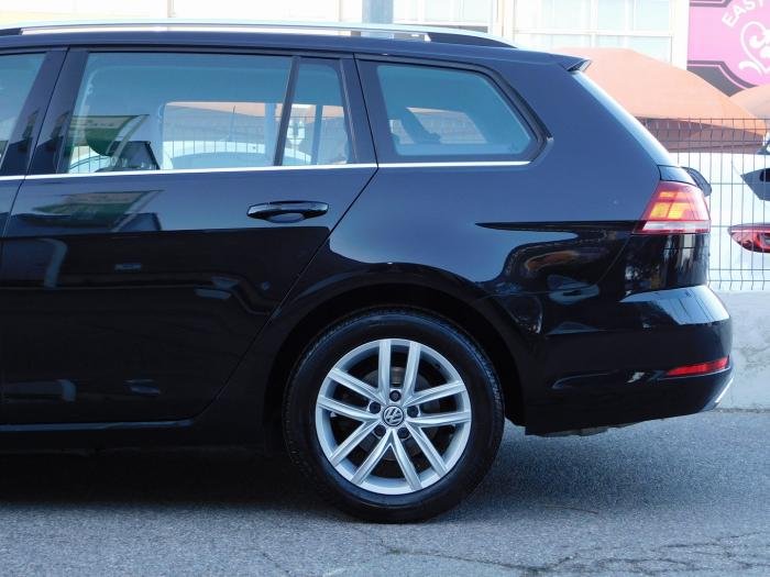 Volkswagen Golf - Photo 11
