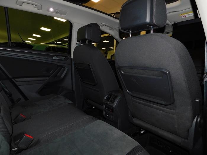 Volkswagen Tiguan - Photo 12