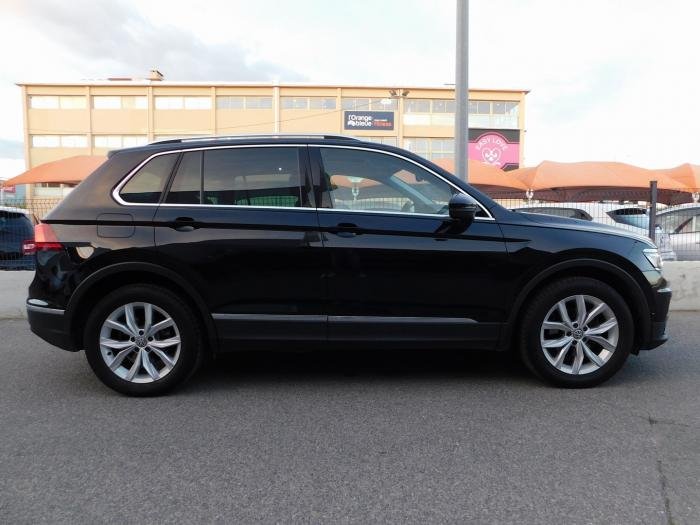 Volkswagen Tiguan - Photo 2