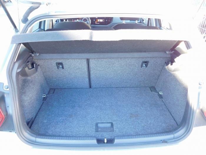 Volkswagen Polo - Photo 12