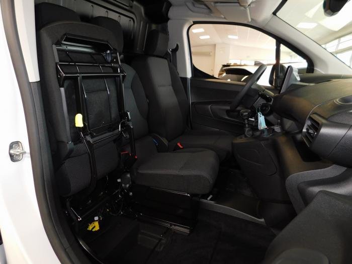 Peugeot Partner - Photo 11