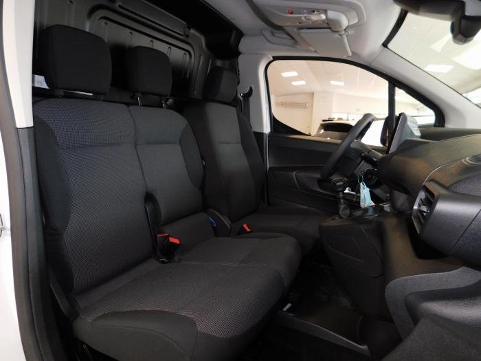 Peugeot Partner - Photo 10