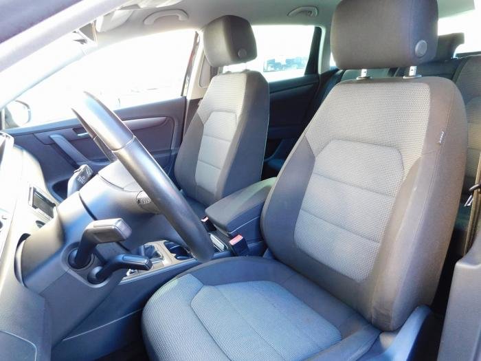Volkswagen Passat SW - Photo 14