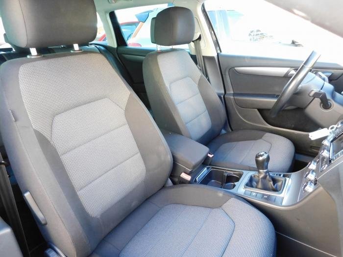 Volkswagen Passat SW - Photo 17