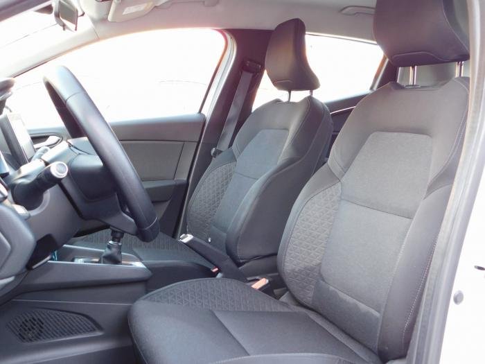 Renault Clio - Photo 18