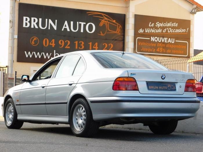 BMW Série 5 - Photo 11