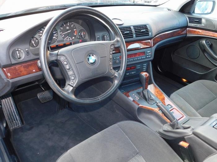 BMW Série 5 - Photo 13