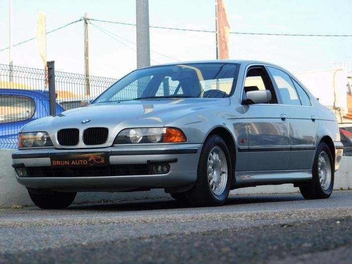 BMW Série 5 - Photo 9