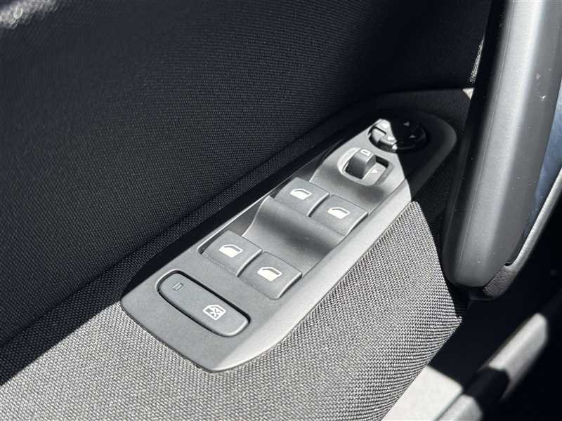 Peugeot 308 - Photo 8