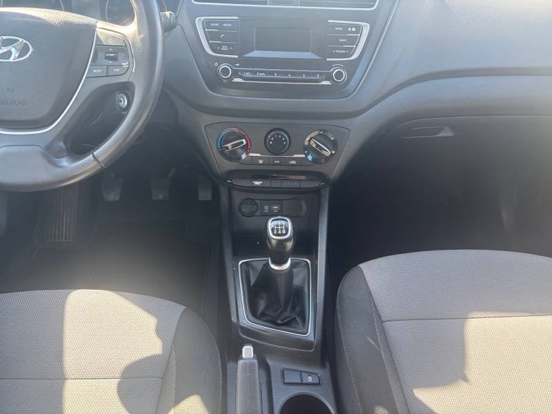 Hyundai i20 - Photo 11