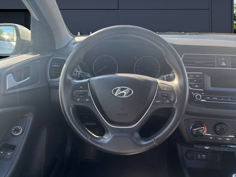 Hyundai i20 - Photo 12