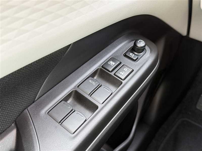 Suzuki Swift - Photo 9
