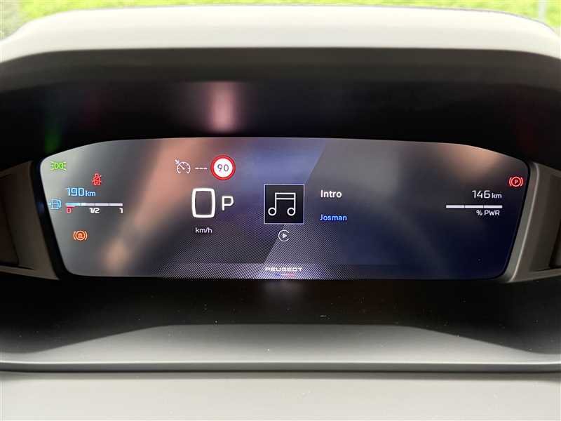 Peugeot 208 - Photo 8