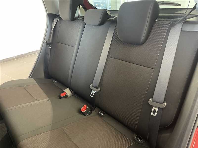 Suzuki Swift - Photo 11