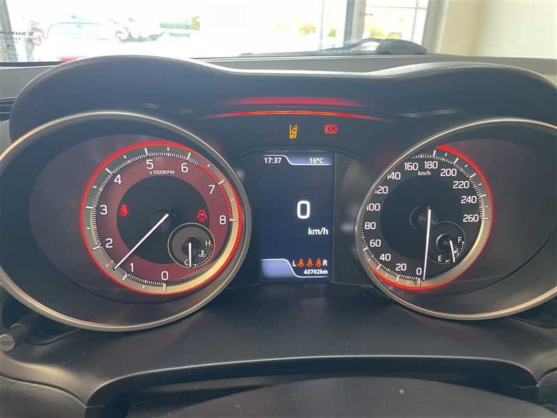 Suzuki Swift - Photo 19