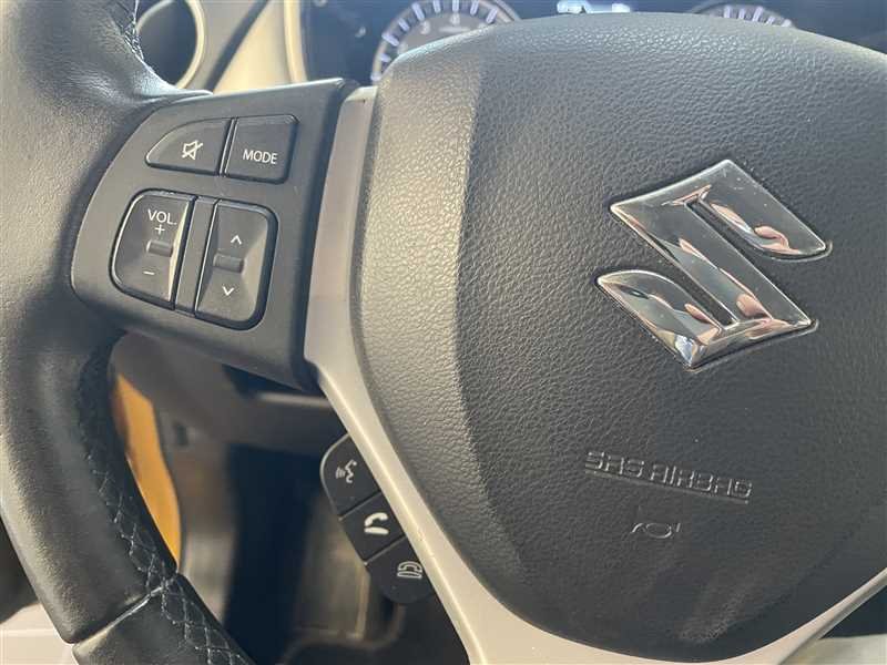 Suzuki Vitara - Photo 17