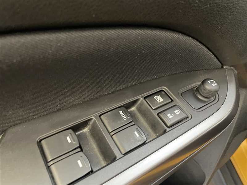 Suzuki Vitara - Photo 10