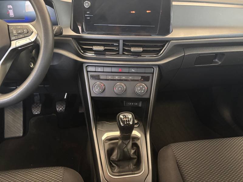 Volkswagen T-Roc - Photo 11