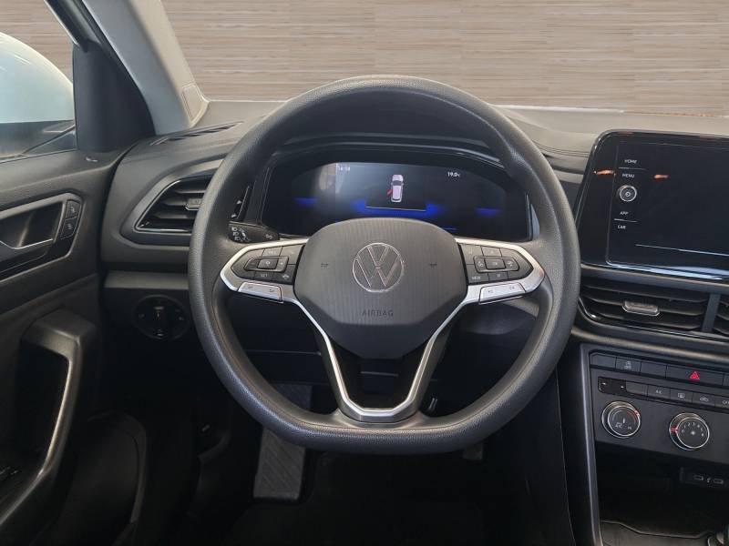 Volkswagen T-Roc - Photo 12