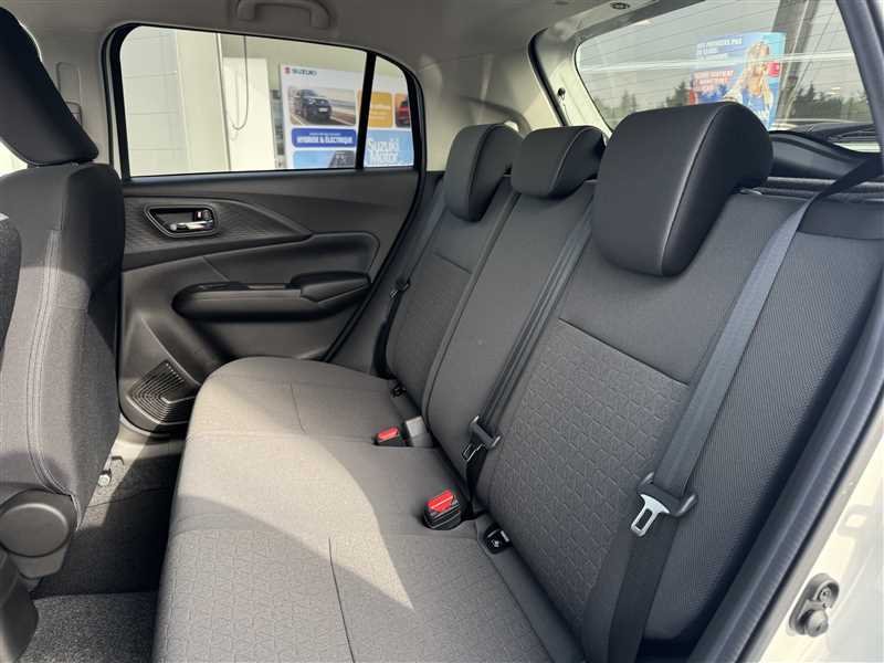 Suzuki Swift - Photo 9