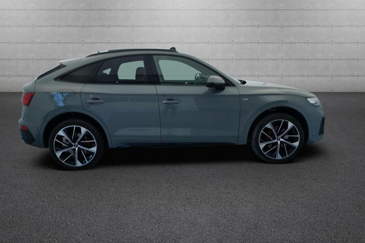 Audi Q5 Sportback - Photo 6