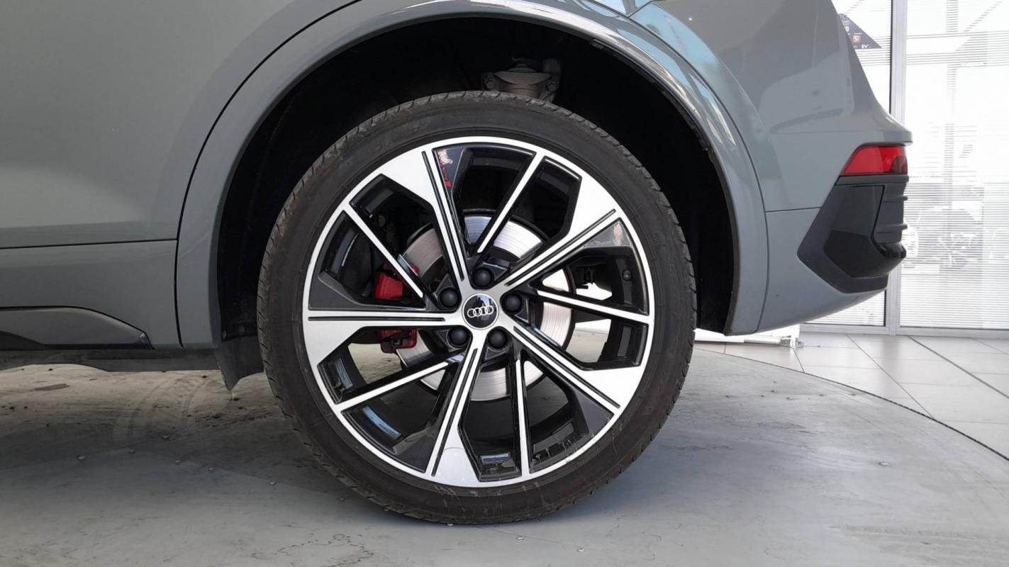 Audi Q5 Sportback - Photo 9