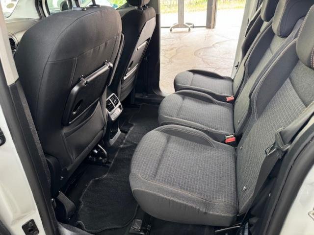 Peugeot Rifter - Photo 11