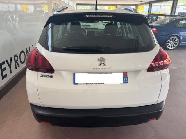 Peugeot 2008 - Photo 6
