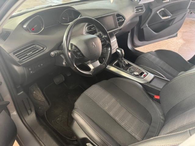 Peugeot 308 - Photo 11