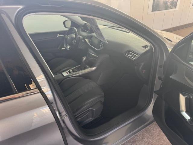 Peugeot 308 - Photo 8