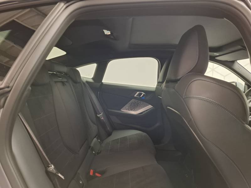 BMW Serie 2 - Photo 23