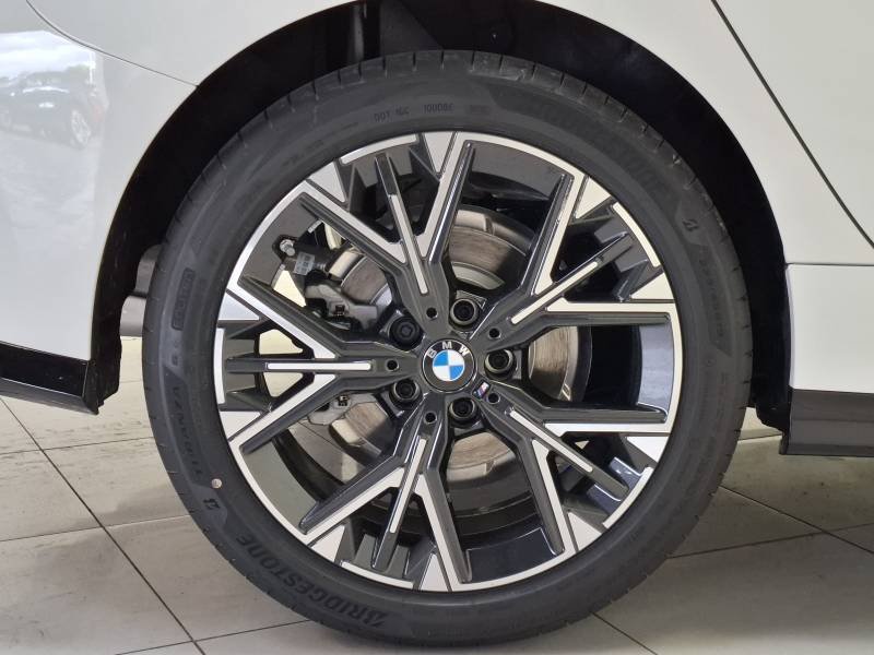 BMW Série 1 - Photo 8