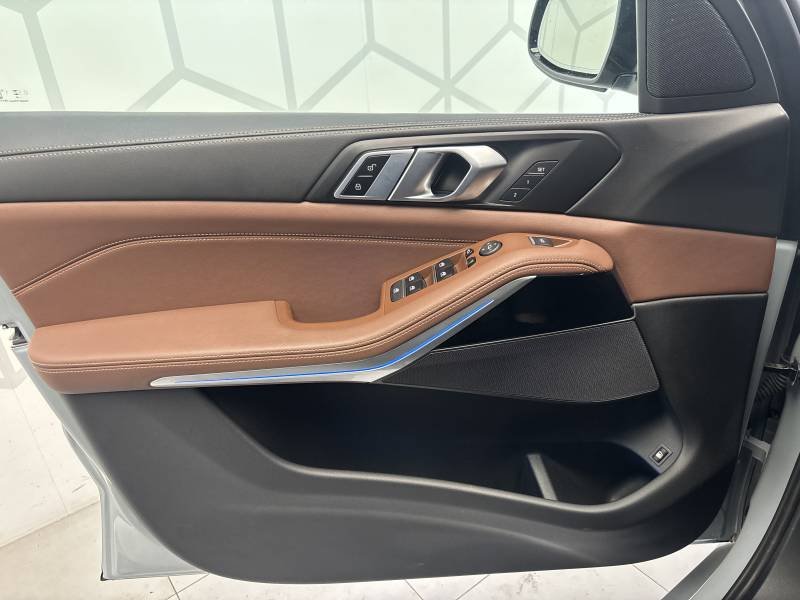 BMW X5 - Photo 48