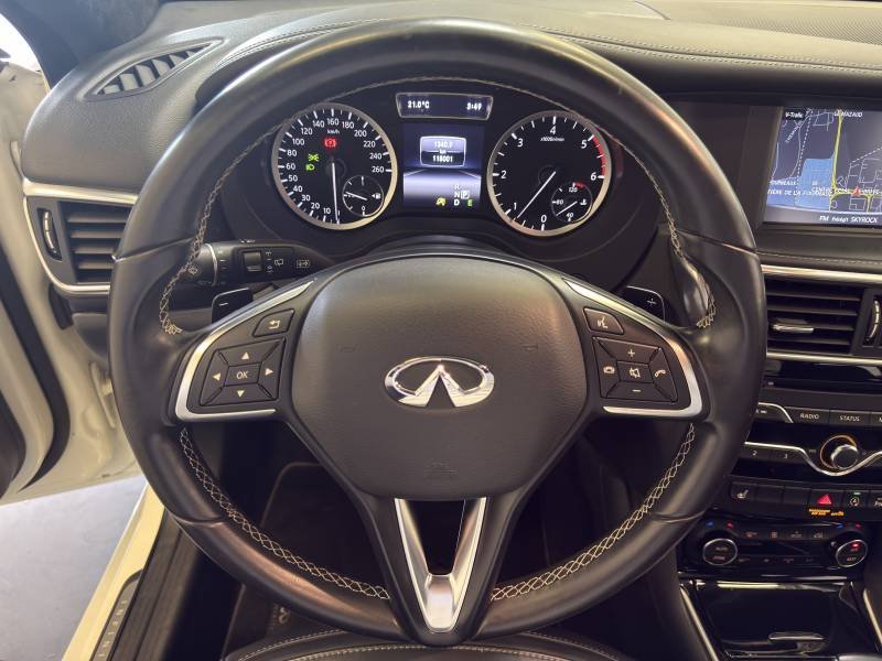 Infiniti Q30 - Photo 11