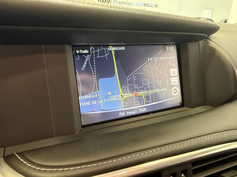 Infiniti Q30 - Photo 18