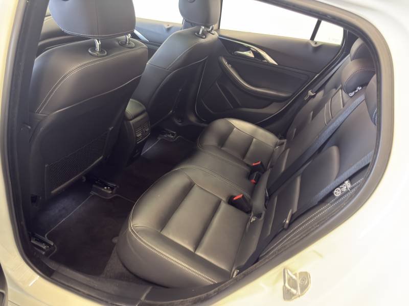 Infiniti Q30 - Photo 25