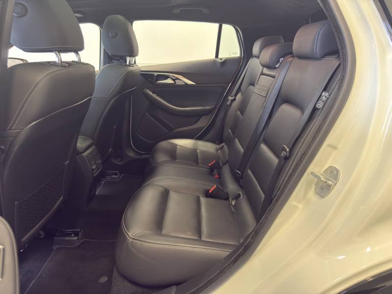 Infiniti Q30 - Photo 26