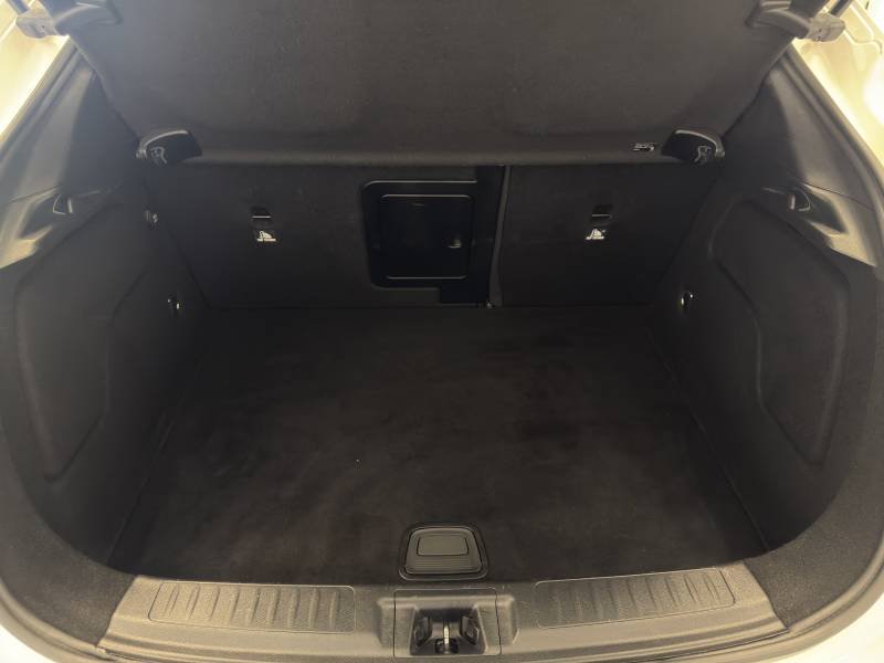 Infiniti Q30 - Photo 29