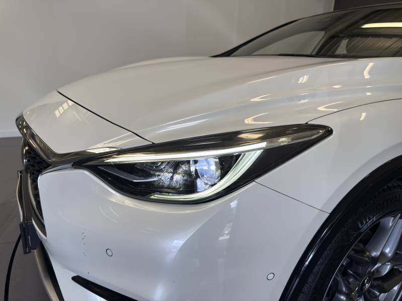 Infiniti Q30 - Photo 40