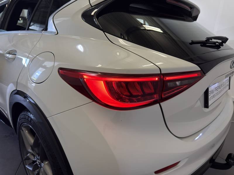 Infiniti Q30 - Photo 42