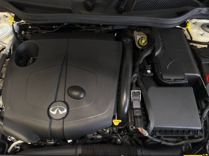 Infiniti Q30 - Photo 43